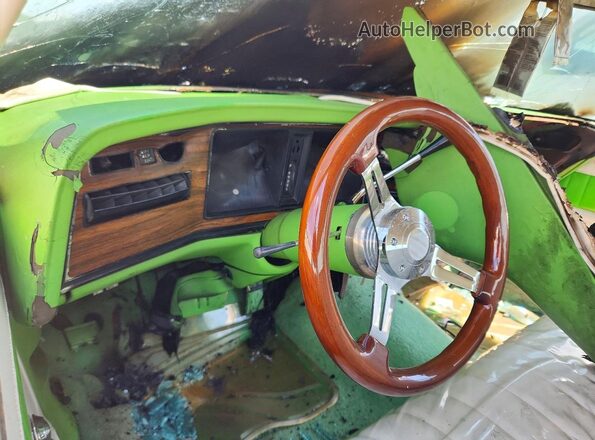 2L57N6P123360 1976 PONTIAC CATALINA Green ხელსაწყოთა პანელის ხედი