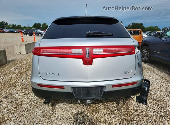 2LMHJ5AT5JBL01708 2018 LINCOLN MKT Silver Rear view