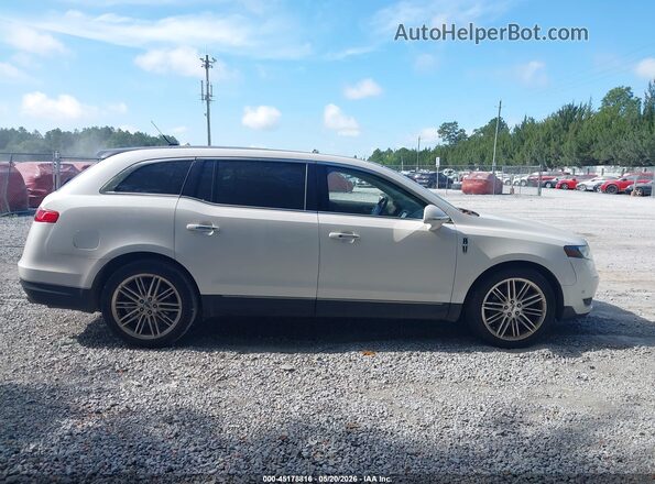 2LMHJ5AT6JBL02561 2018 LINCOLN MKT White Սալոնի հետևի տեսք