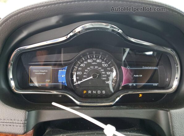 2LMHJ5FK1HBL00680 2017 LINCOLN MKT Beige Vista del cuadro de instrumentos