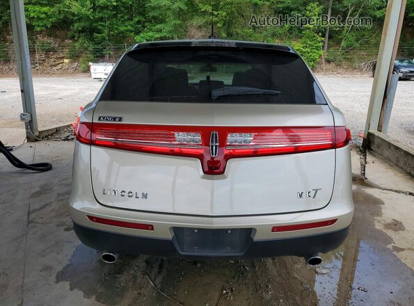 2LMHJ5FK1HBL00680 2017 LINCOLN MKT Beige Vista trasera