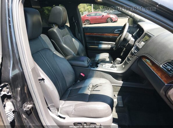 2LMHJ5NK5HBL01476 2017 LINCOLN MKT Black Widok wnętrza z przodu