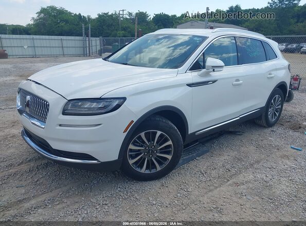 2LMPJ6J90PBL02523 2023 LINCOLN NAUTILUS Белый Передняя левая четверть