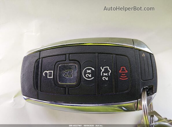 2LMPJ6J94KBL58327 2019 LINCOLN NAUTILUS Gray Widok deski rozdzielczej