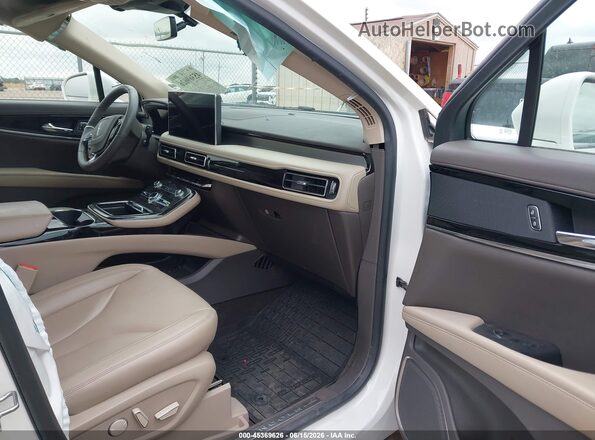 2LMPJ6J99NBL26297 2022 LINCOLN NAUTILUS White Вид салону спереду