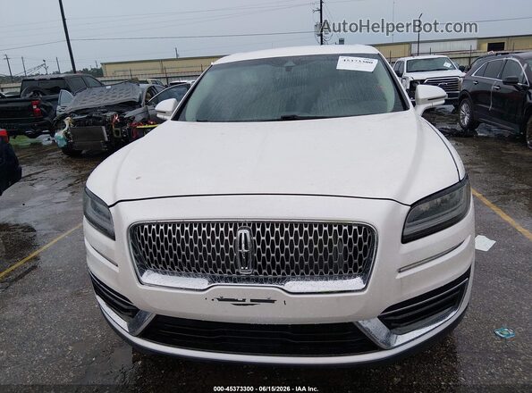 2LMPJ6K92KBL11196 2019 LINCOLN NAUTILUS White Widok wnętrza z tyłu