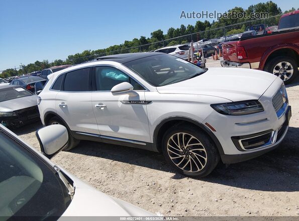 2LMPJ6K93LBL31006 2020 LINCOLN NAUTILUS White Vista interior trasera