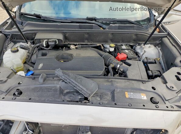 2LMPJ6K97LBL11857 2020 LINCOLN NAUTILUS White უკანა სალონის ხედი
