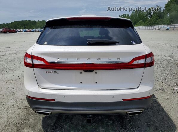 2LMPJ6KR6HBL18242 2017 LINCOLN MKX White Widok z tyłu