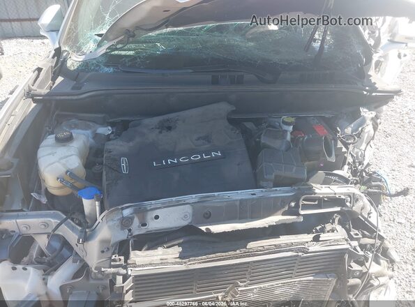 2LMPJ6KR9JBL47997 2018 LINCOLN MKX Silver Vista trasera