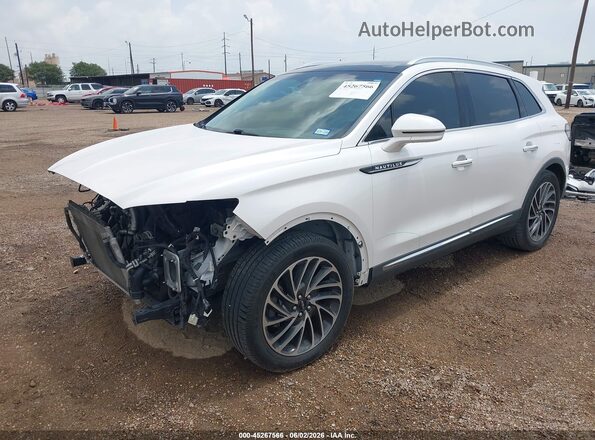 2LMPJ6LP8KBL15170 2019 LINCOLN NAUTILUS Белый Передняя левая четверть
