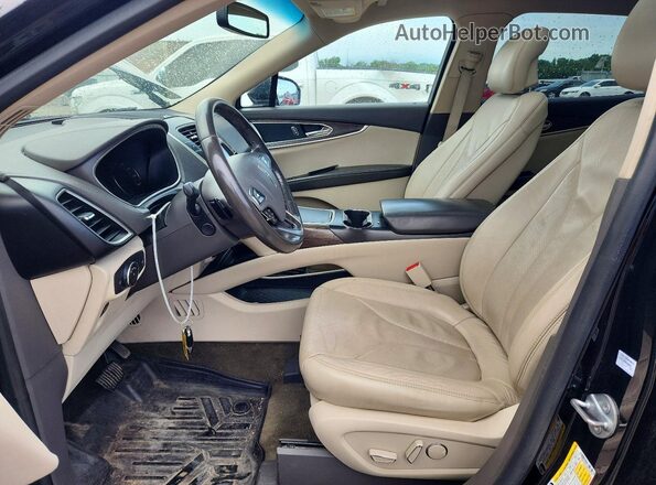 2LMPJ6LR1HBL29079 2017 LINCOLN MKX Черный Вид салона спереди