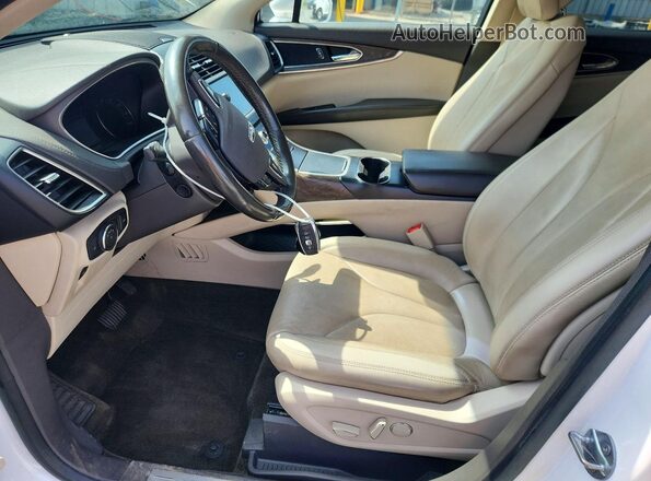 2LMPJ6LR1JBL42548 2018 LINCOLN MKX White Սալոնի դիմացի տեսք