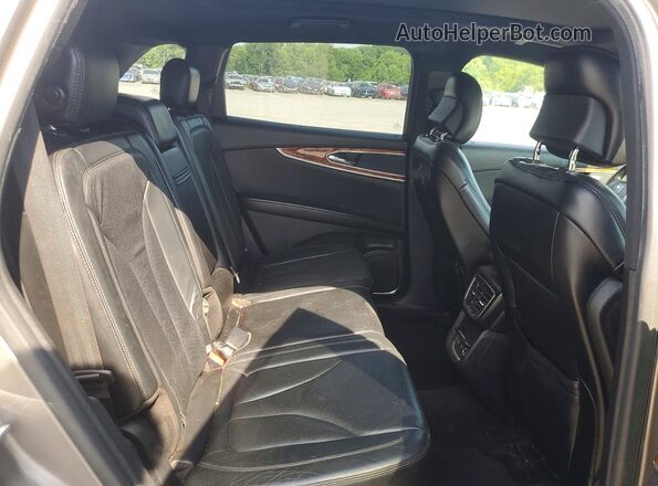 2LMPJ6LR2HBL30449 2017 LINCOLN MKX Gold Вид задньої частини салону