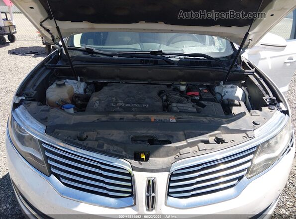 2LMPJ6LR9HBL10781 2017 LINCOLN MKX White Widok z tyłu