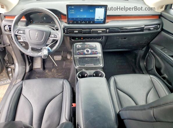 2LMPJ8K92PBL23822 2023 LINCOLN NAUTILUS Gray წინა პანელის ხედი