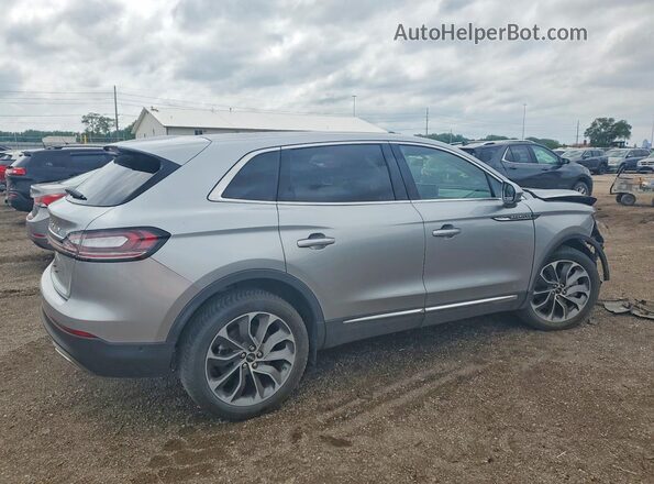 2LMPJ8K93NBL09554 2022 LINCOLN NAUTILUS Серебряный Задняя правая четверть