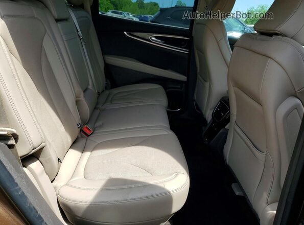 2LMPJ8K97NBL08200 2022 LINCOLN NAUTILUS Brown Rear interior view