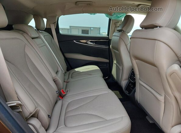 2LMPJ8K99NBL26519 2022 LINCOLN NAUTILUS Brown 