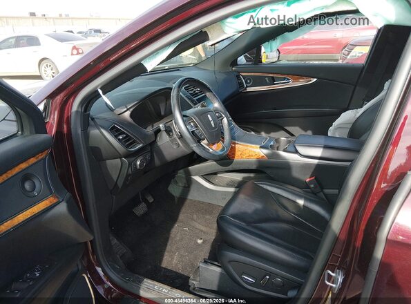 2LMPJ8KP0LBL03092 2020 LINCOLN NAUTILUS Red Front interior view
