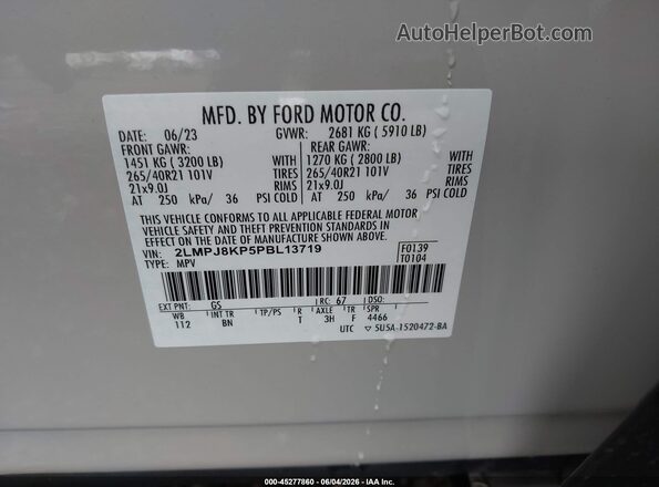 2LMPJ8KP5PBL13719 2023 LINCOLN NAUTILUS Cream Vista del compartimento del motor