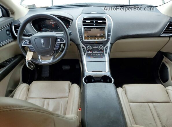 2LMPJ8L96KBL45605 2019 LINCOLN NAUTILUS White Вид панелі приладів