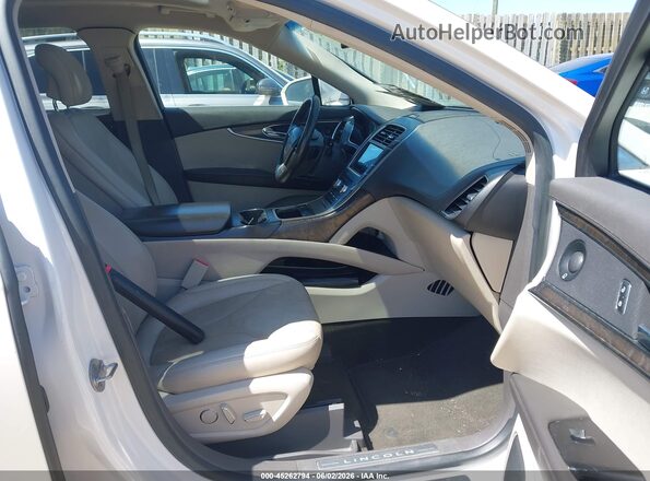 2LMPJ8L99KBL58123 2019 LINCOLN NAUTILUS White Սալոնի դիմացի տեսք