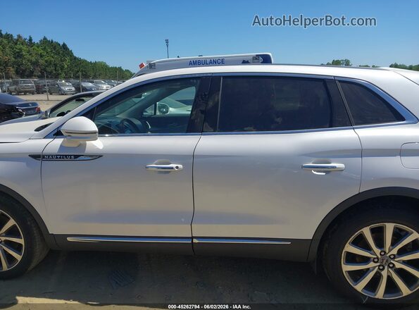 2LMPJ8L99KBL58123 2019 LINCOLN NAUTILUS White Սալոնի 360 աստիճան տեսք