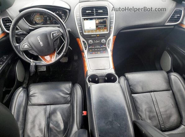 2LMPJ8LP1HBL37001 2017 LINCOLN MKX Black Widok deski rozdzielczej