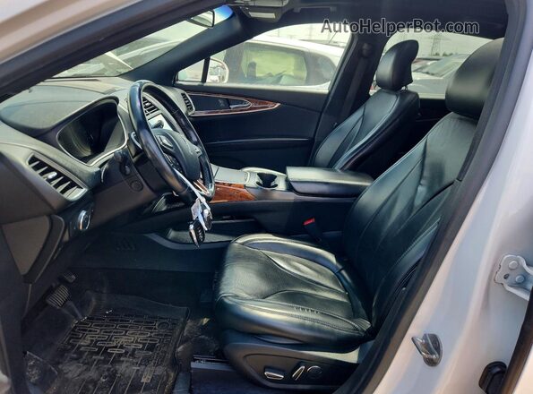 2LMPJ8LP1JBL38641 2018 LINCOLN MKX White Vista interior delantera