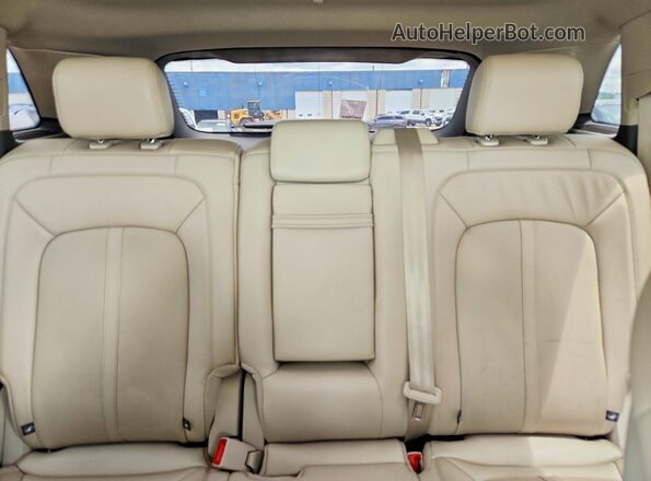 2LMPJ8LP8KBL54000 2019 LINCOLN NAUTILUS Gray Rear seats view