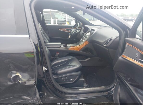 2LMPJ8LR7HBL13996 2017 LINCOLN MKX Black Front interior view