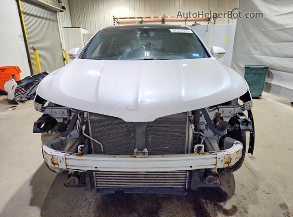 2LMTJ8LP1GBL71176 2016 LINCOLN MKX White Front view