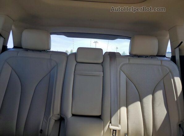 2LMTJ8LP9GBL60233 2016 LINCOLN MKX Black Rear seats view