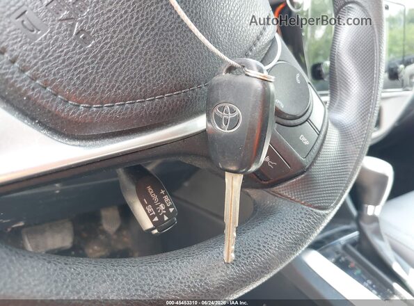 2T1BPRHE7JC094362 2018 TOYOTA COROLLA Blue Widok deski rozdzielczej