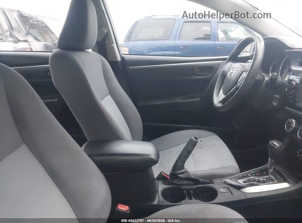 2T1BURHE0GC502086 2016 TOYOTA COROLLA Silver Widok wnętrza z przodu