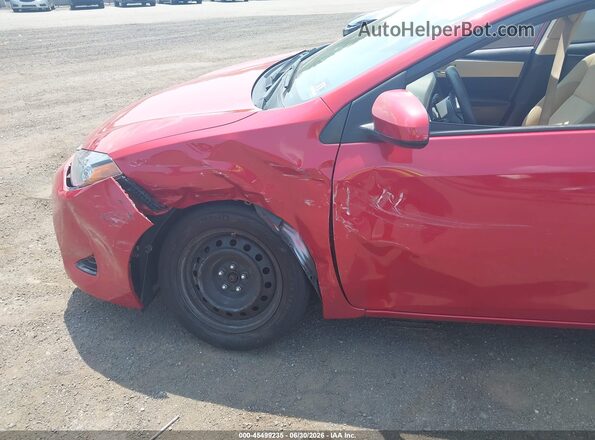 2T1BURHE0HC812062 2017 TOYOTA COROLLA Red Widok z przodu
