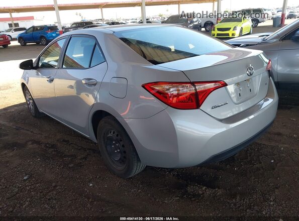 2T1BURHE0JC051006 2018 TOYOTA COROLLA Silver Tył lewy
