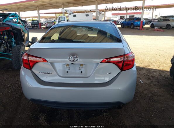 2T1BURHE0JC051006 2018 TOYOTA COROLLA Silver 