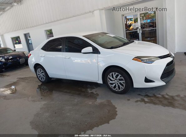 2T1BURHE0JC086371 2018 TOYOTA COROLLA White უკანა სალონის ხედი