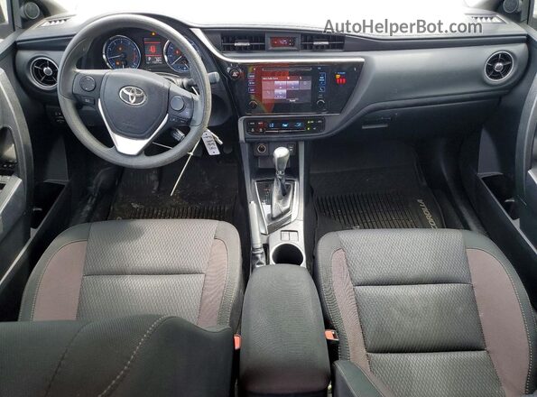 2T1BURHE0JC112919 2018 TOYOTA COROLLA Gray Вид панелі приладів