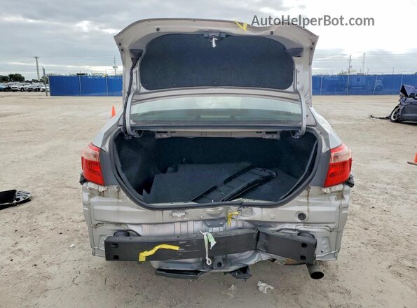 2T1BURHE0KC222953 2019 TOYOTA COROLLA Silver Вид ззаду