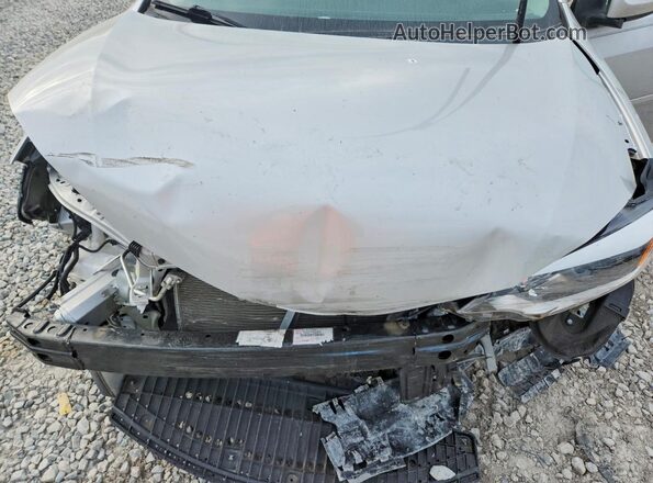 2T1BURHE1GC600530 2016 TOYOTA COROLLA Silver 