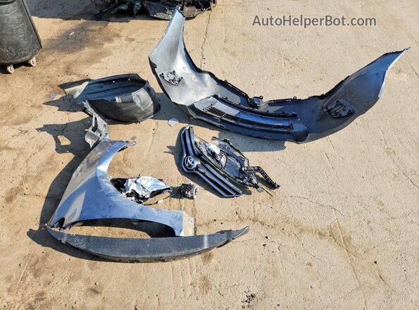 2T1BURHE1GC677138 2016 TOYOTA COROLLA Blue Engine compartment view