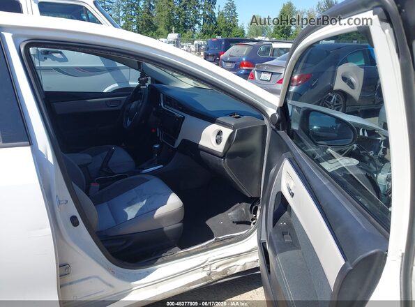 2T1BURHE1HC797152 2017 TOYOTA COROLLA White Front interior view