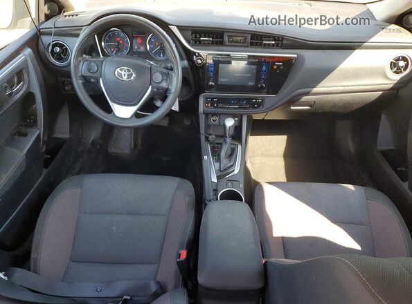 2T1BURHE1HC850142 2017 TOYOTA COROLLA Серебряный 