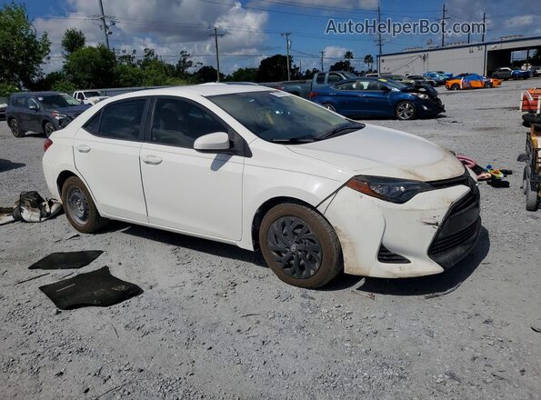 2T1BURHE1HC852702 2017 TOYOTA COROLLA White 
