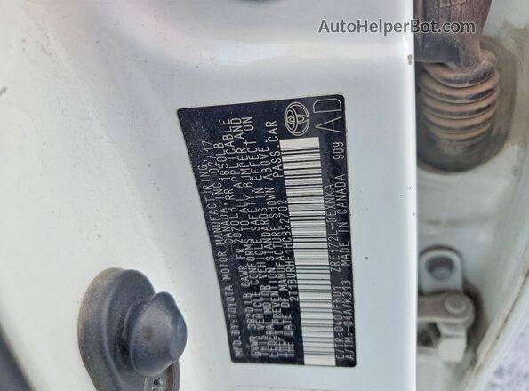 2T1BURHE1HC852702 2017 TOYOTA COROLLA White 