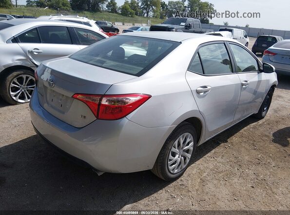 2T1BURHE1HC895159 2017 TOYOTA COROLLA Silver Trasero derecho