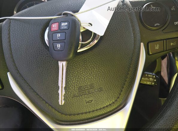 2T1BURHE1HC895159 2017 TOYOTA COROLLA Silver Vista del salpicadero